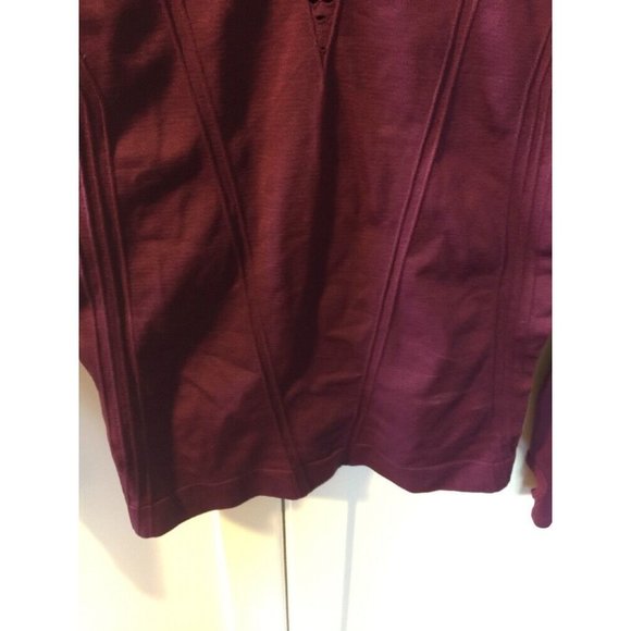 NWOT Fabletics Arta Long Sleeve Top - Picture 6 of 8